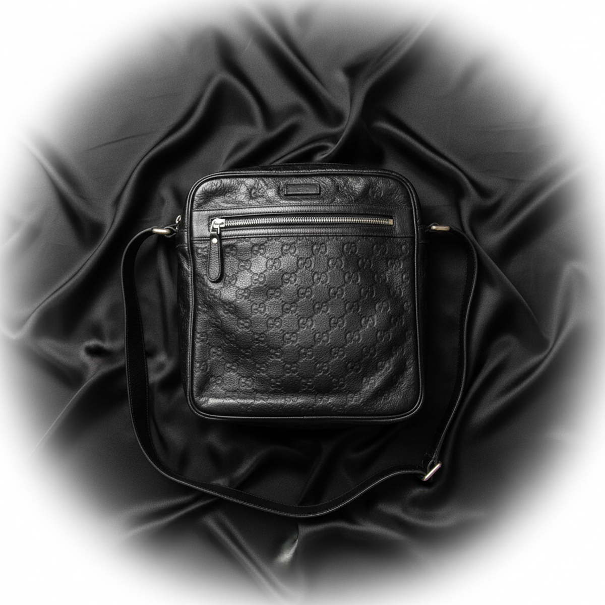 PRE-OWNED Gucci Guccissima · Embossed Leather