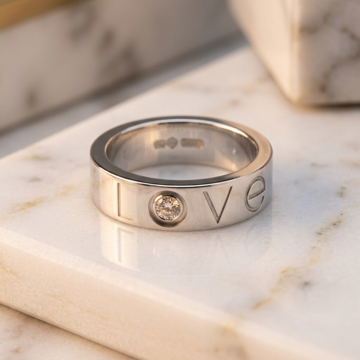 PRE-OWNED Cartier Love · Christmas Limited · Diamond