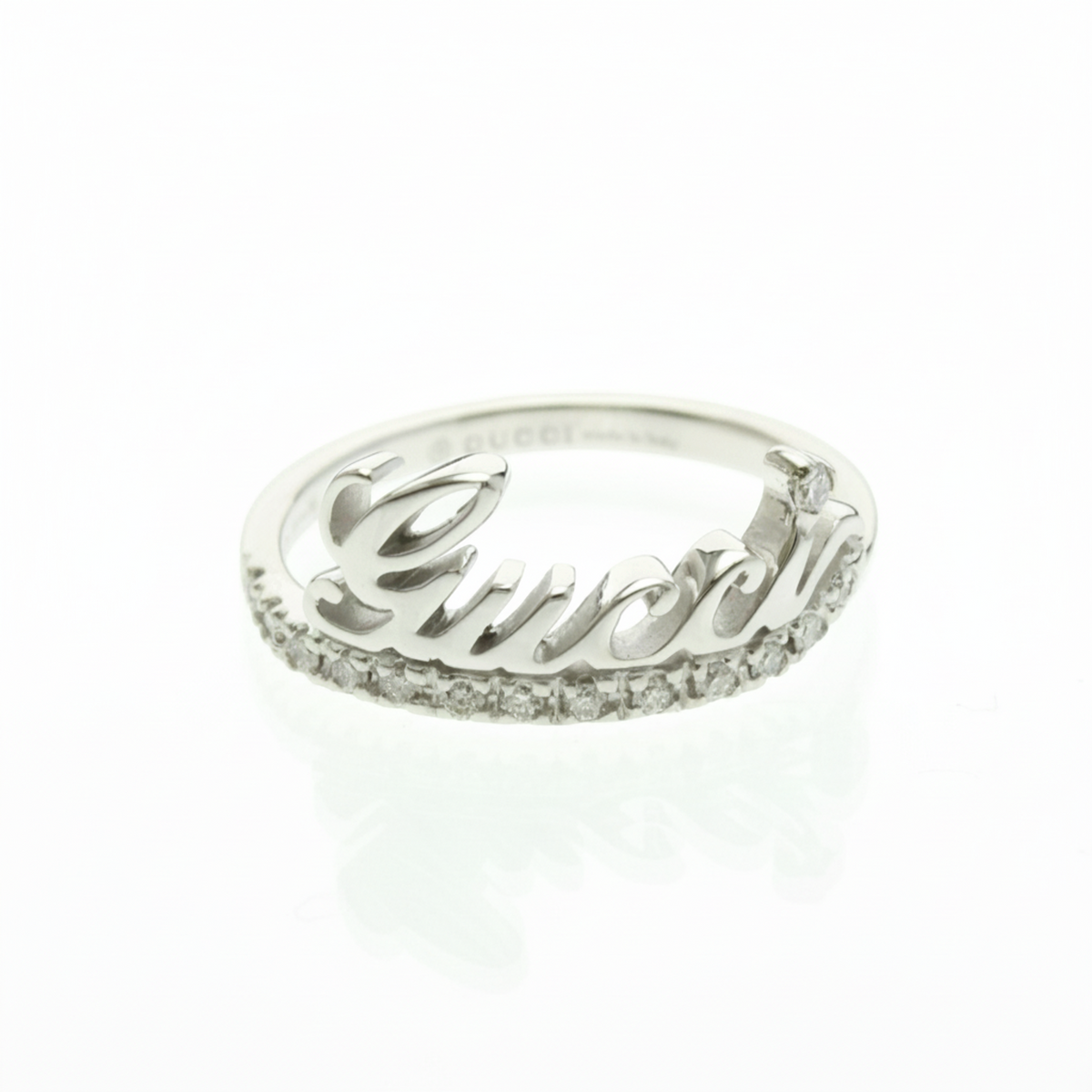 PRE-OWNED Gucci Logo Signature · 18K White Gold · Diamond Size 5.25