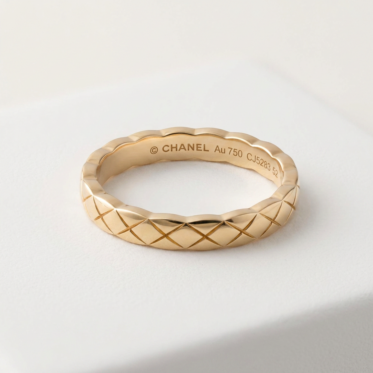 PRE-OWNED Chanel Coco Crush · Rose Gold Size 6
