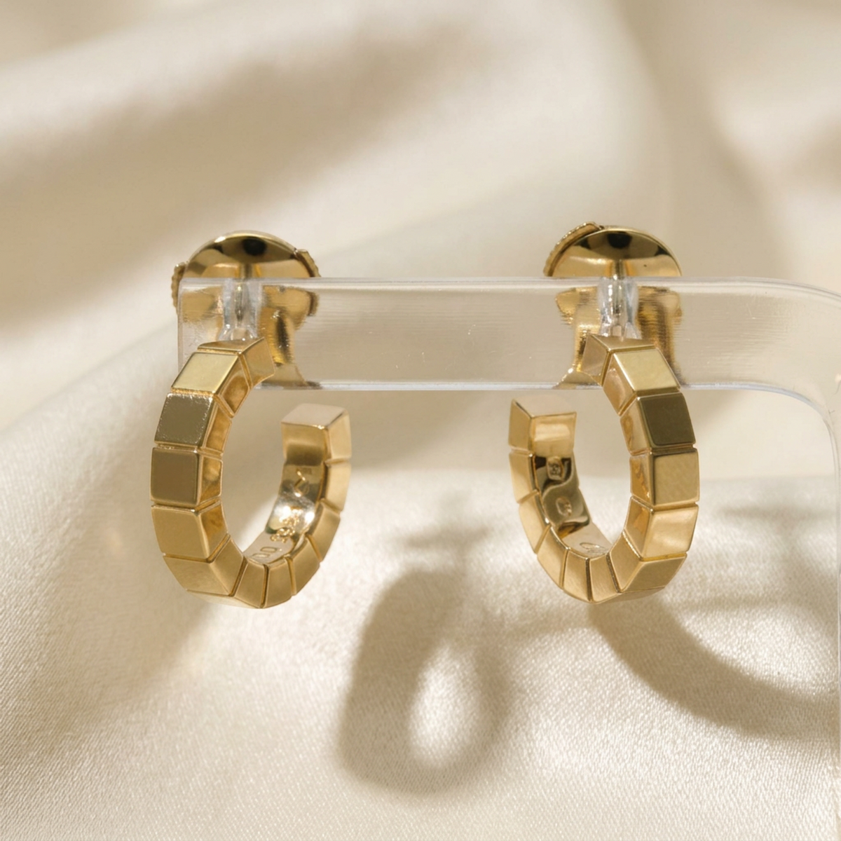 PRE-OWNED Cartier Lanières · 18K Yellow Gold
