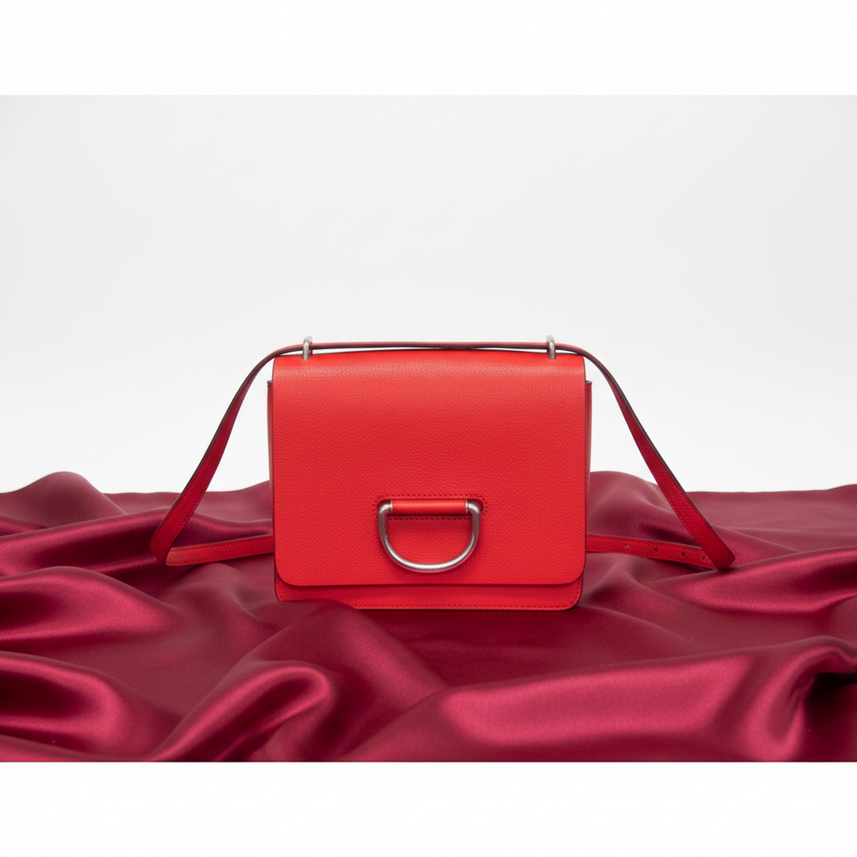 PRE-OWNED Burberry D-Ring · Leather Shoulder Bag