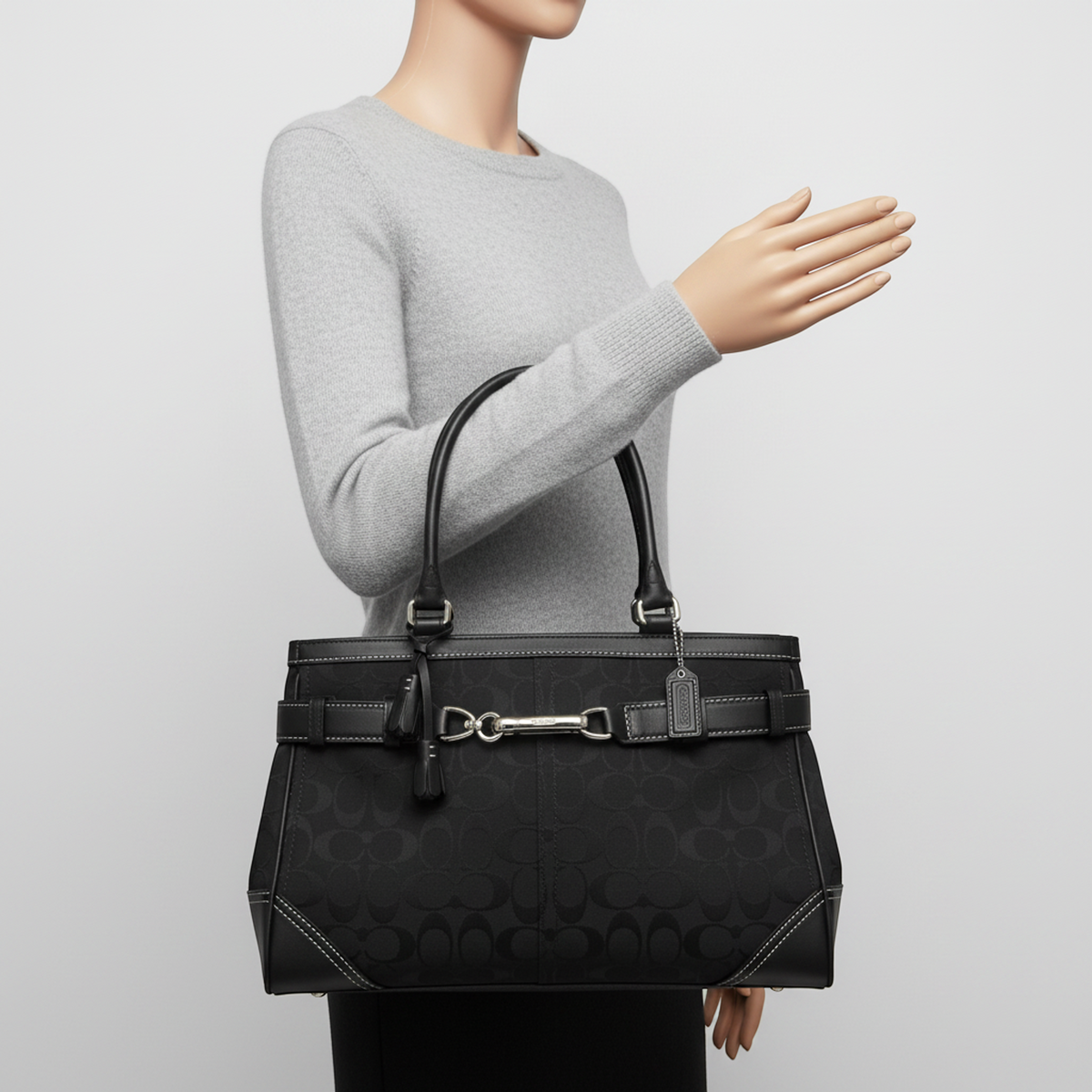 PRE-OWNED Coach Hamptons · Large Carryall Tote