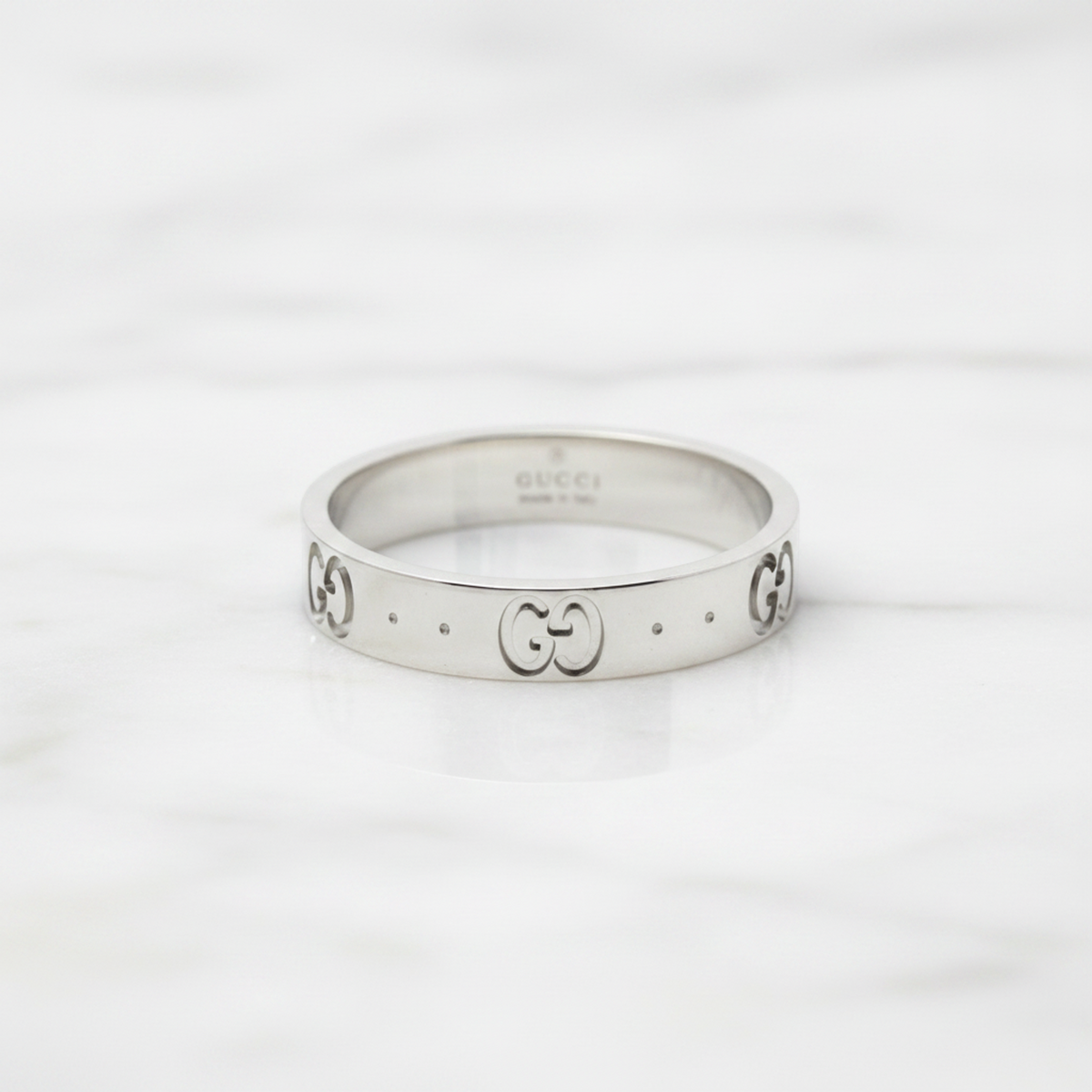 PRE-OWNED Gucci Icon · 18K White Gold Size 8.75