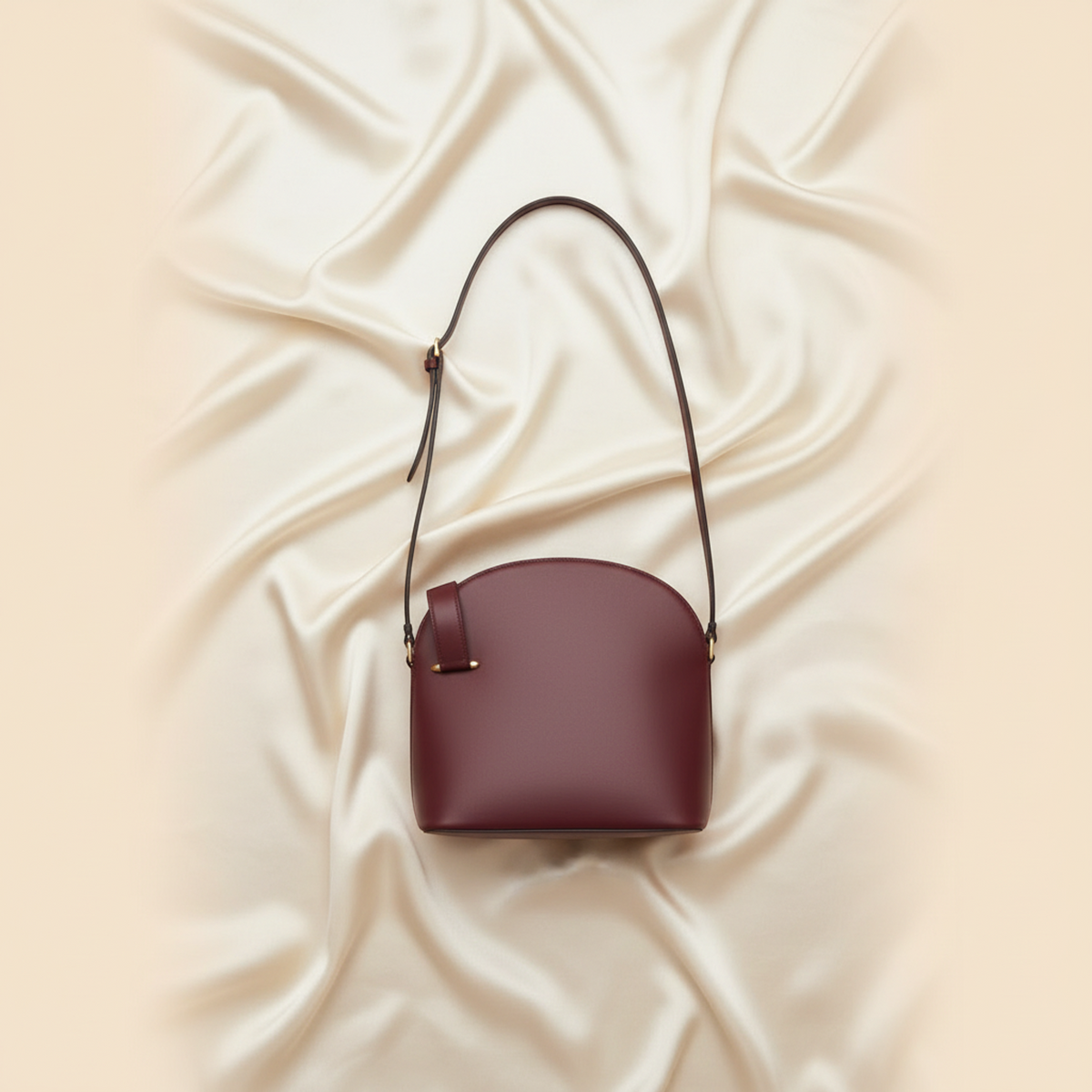 PRE-OWNED Cartier Must · Shoulder Bag · Leather