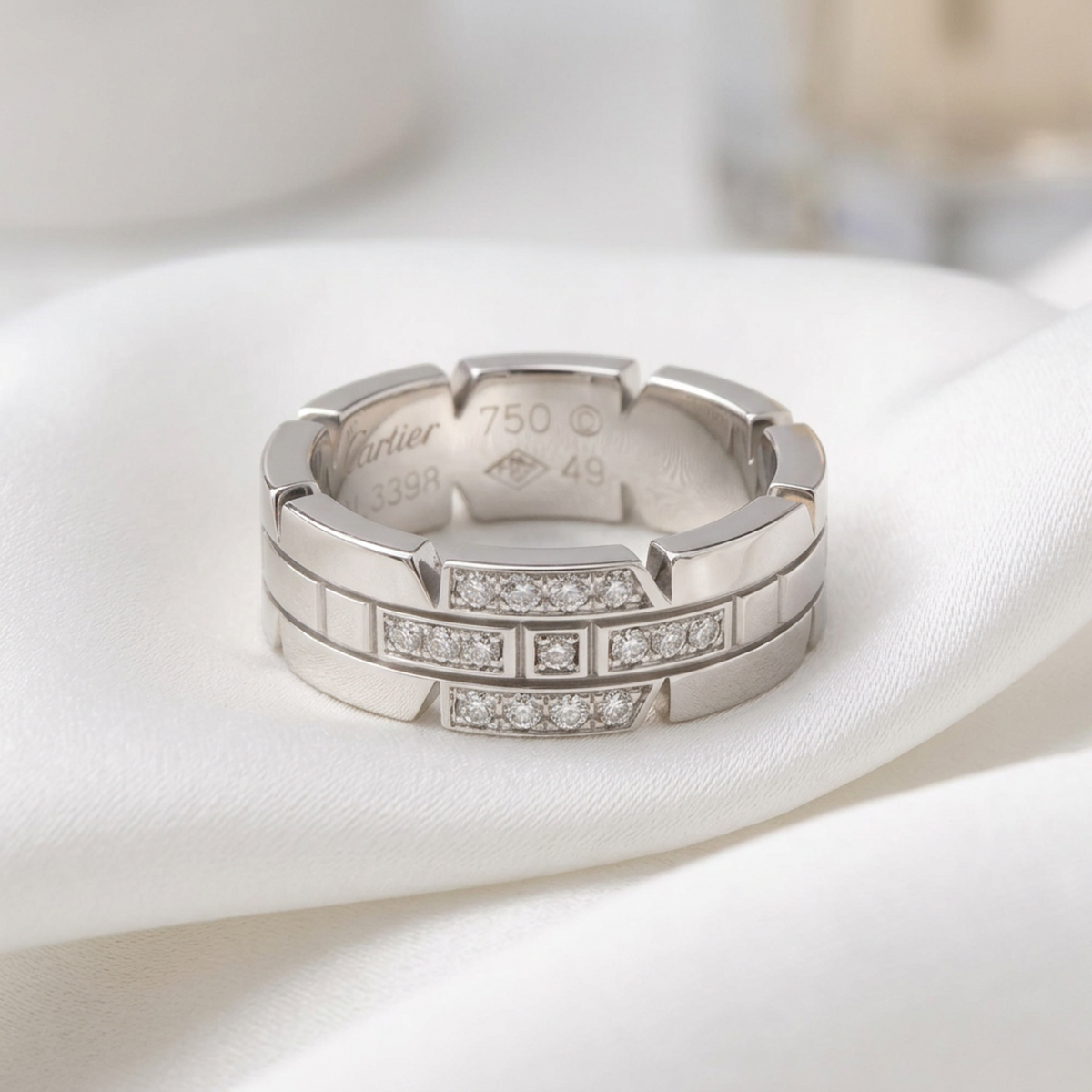 PRE-OWNED Cartier Tank Française · Diamond · White Gold Size 4.75