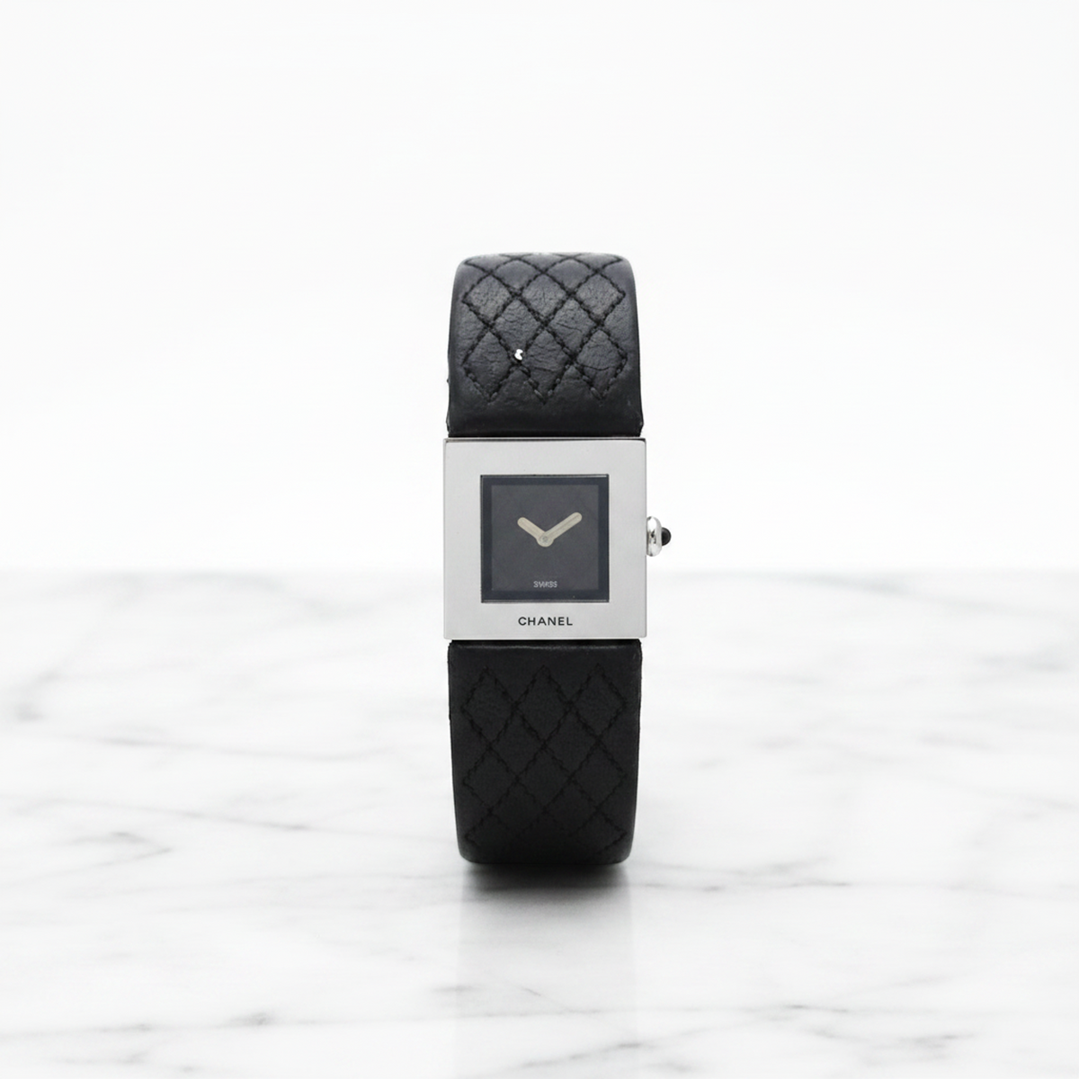 PRE-OWNED Chanel Matelasse · Steel · Quartz