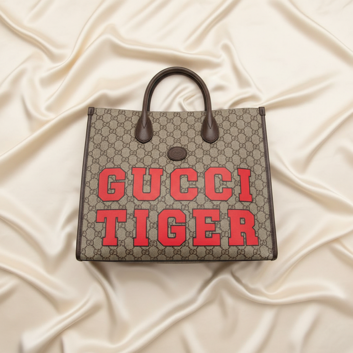 PRE-OWNED Gucci Interlocking · Tiger Tote · GG Supreme