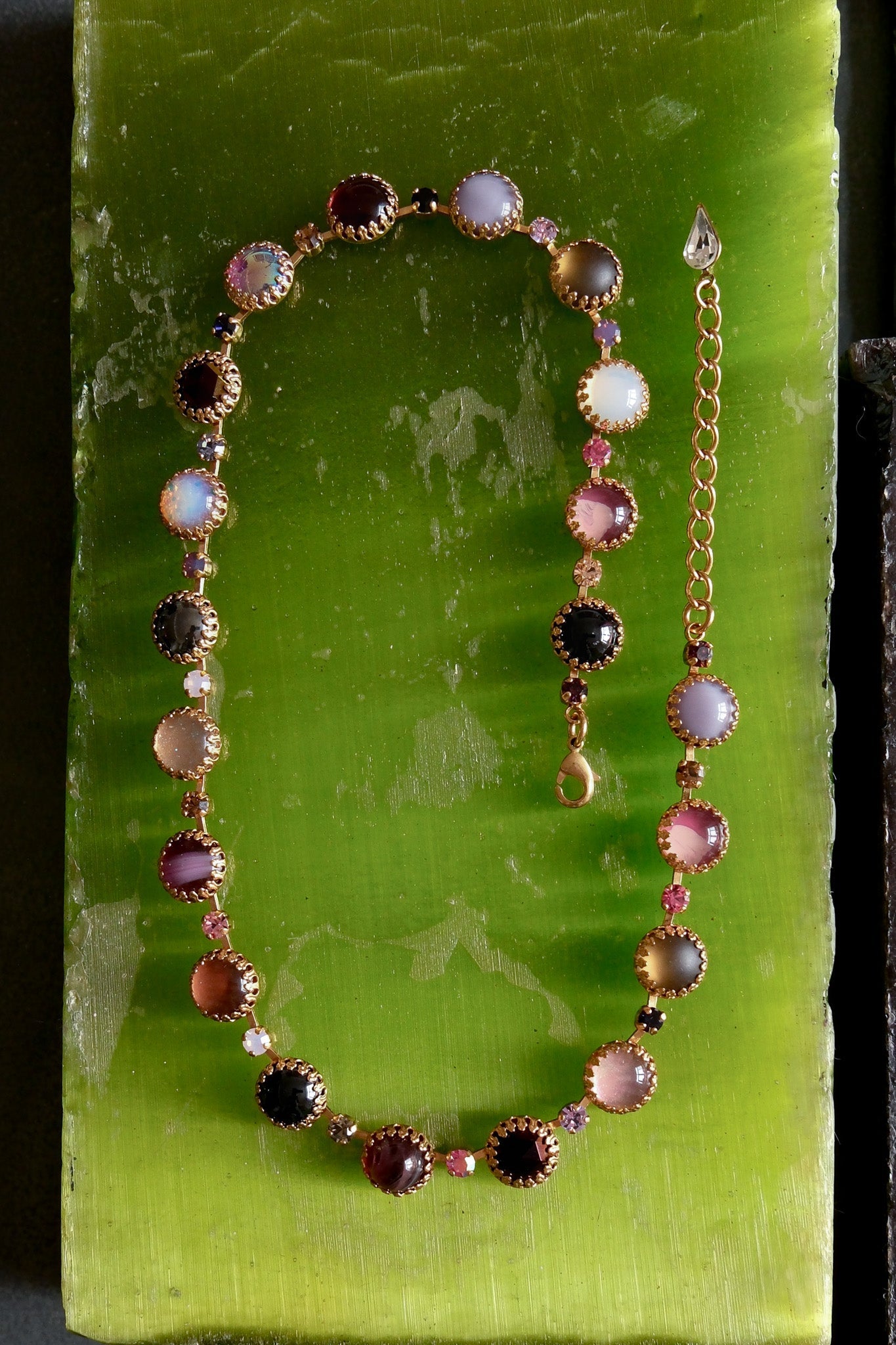 Paint Pot Layering Choker in Punk Rocks (Gold)