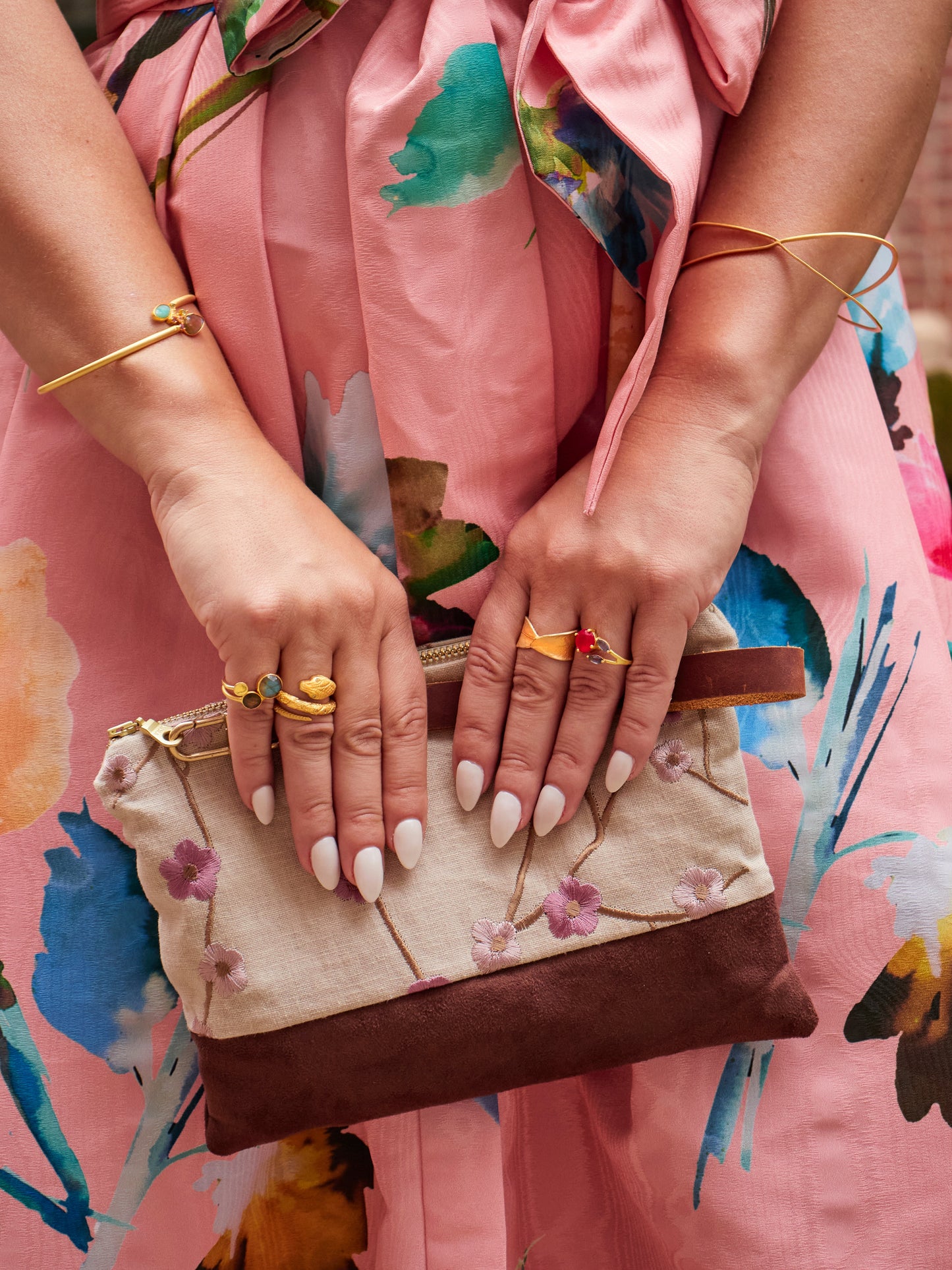 Alice Embroidered Linen Wristlet