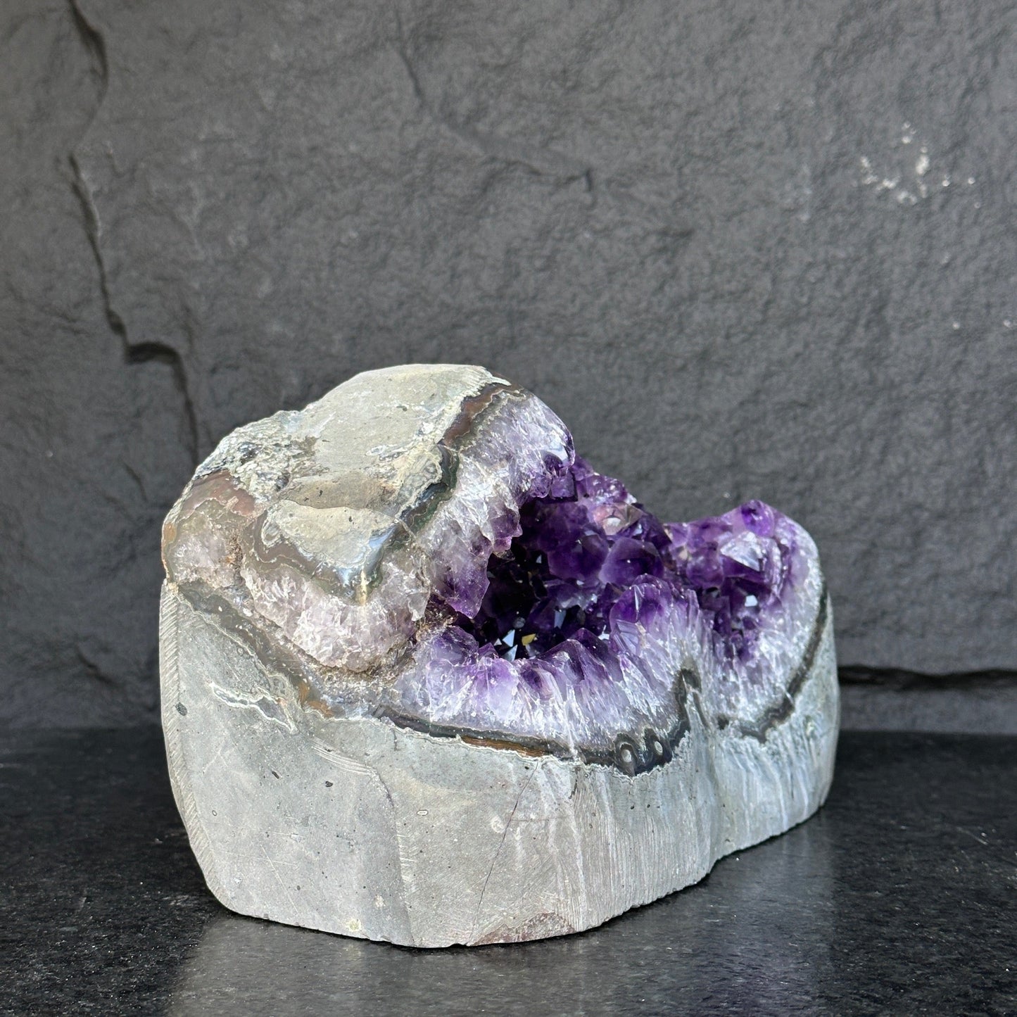 Superb Crystal Geode, Large Cave, Amethyst Crystal for collectors, 5 in Tall Full polished stone, Stunning decor AAA Crystal