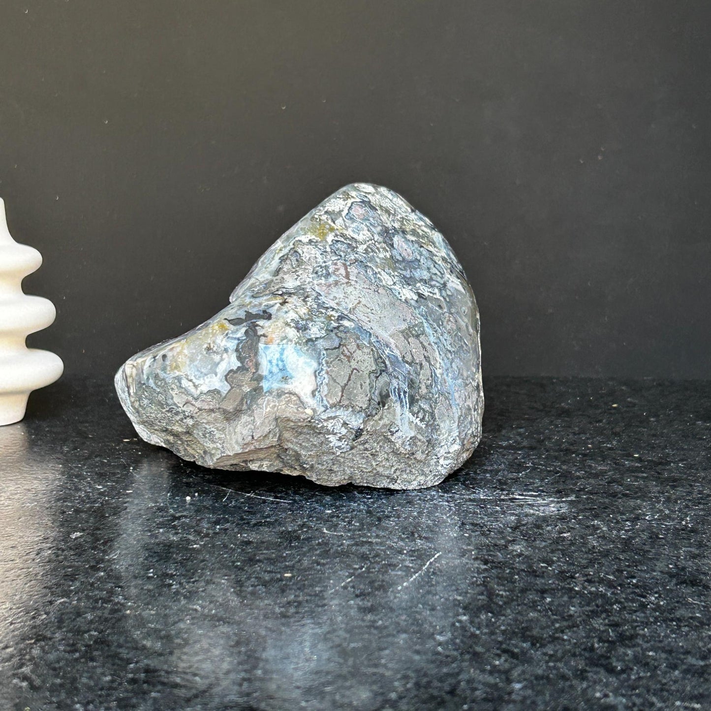 Semi precious stone, large amethyst geode