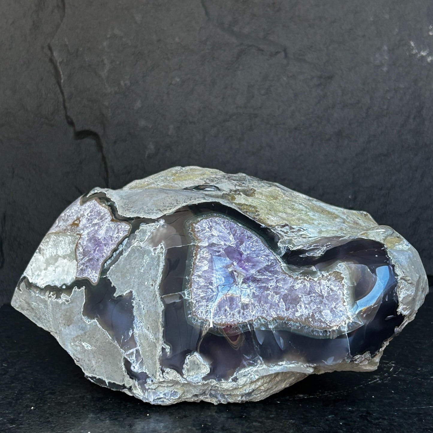 Amethyst geode, Extra large geode cave