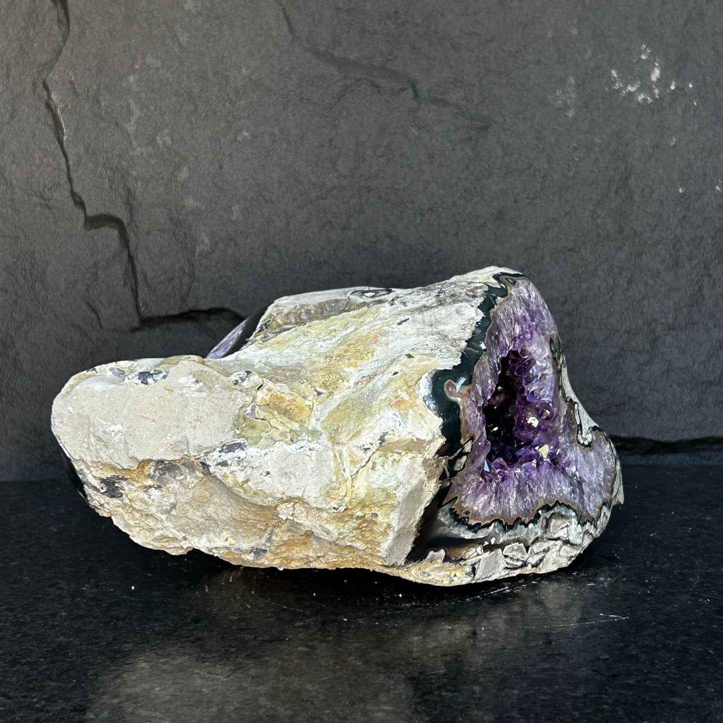 Amethyst geode, Extra large geode cave