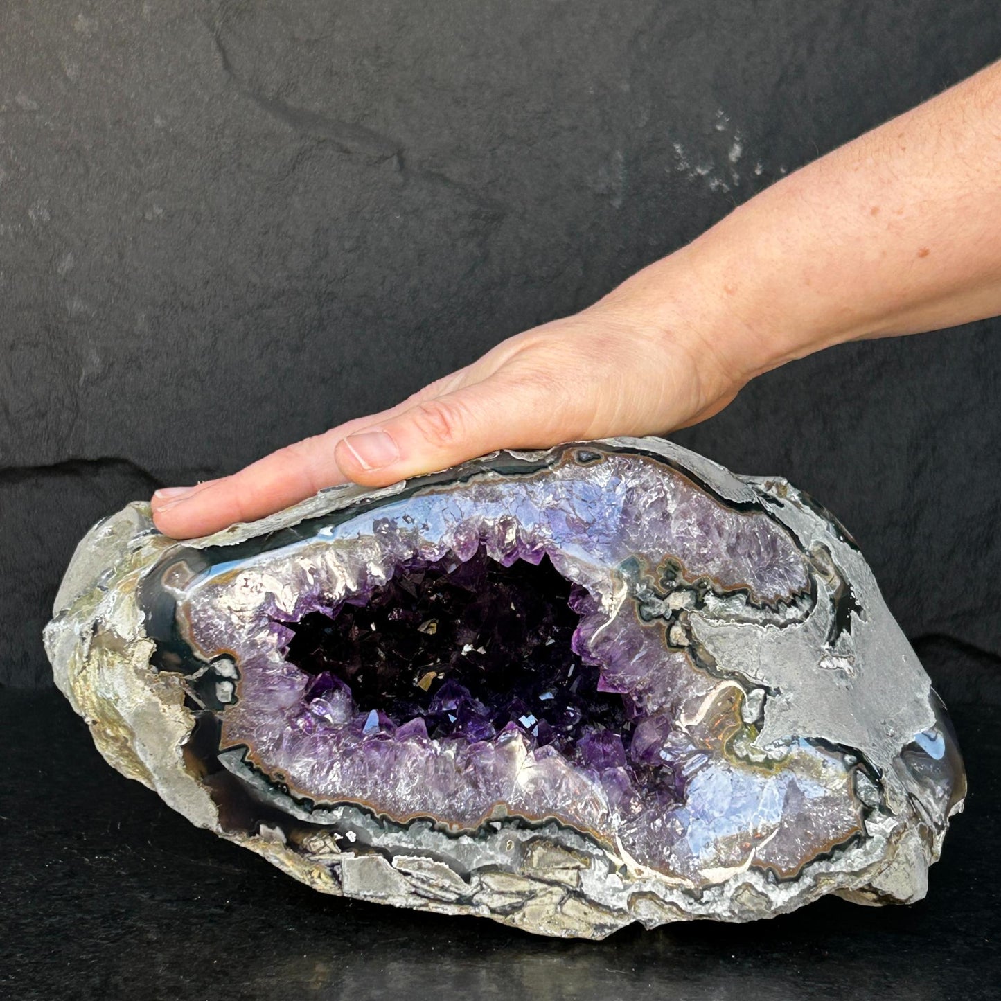 Amethyst geode, Extra large geode cave
