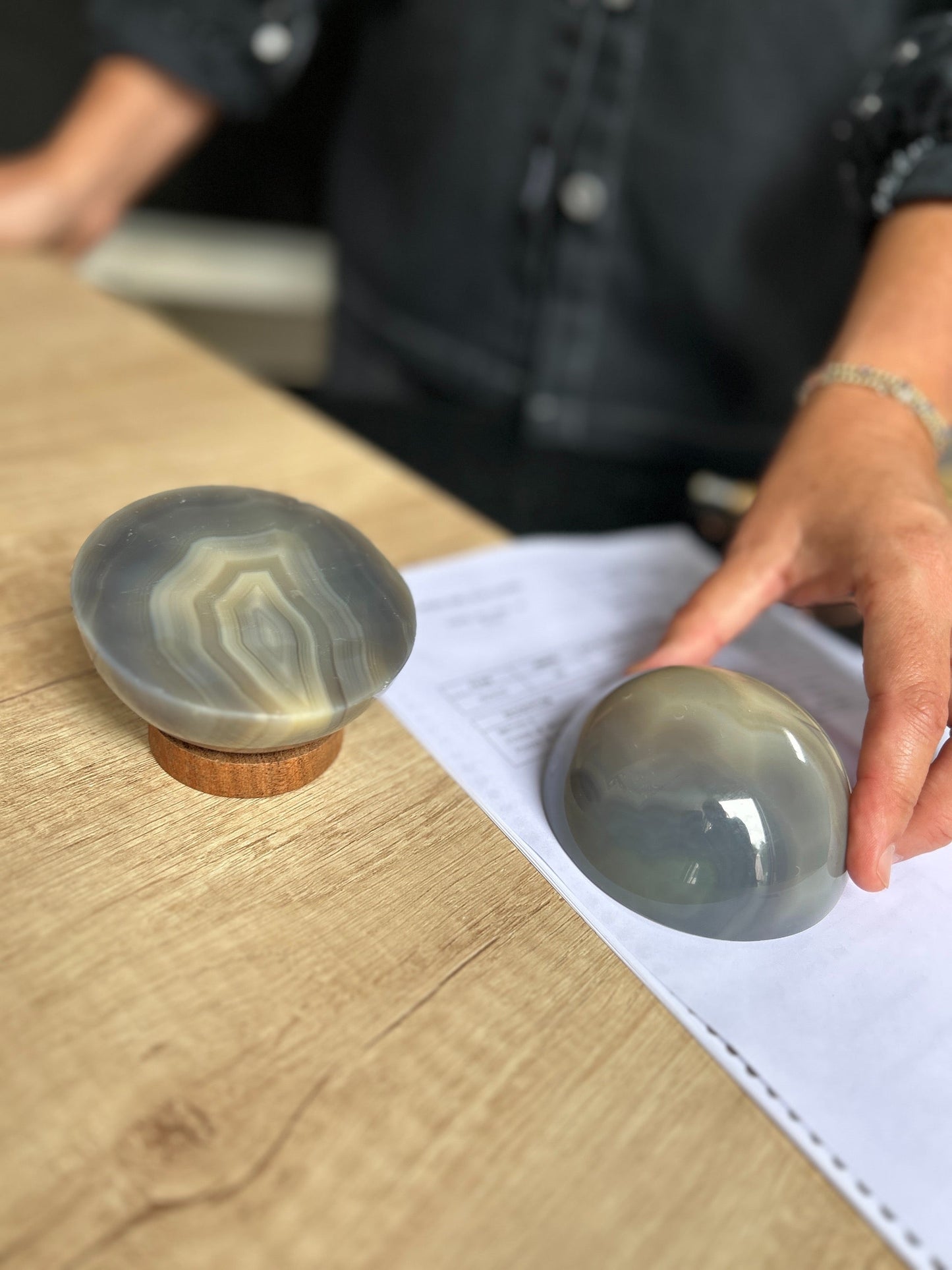 Semiprecious stone, Natural Crystal Desk Ornament