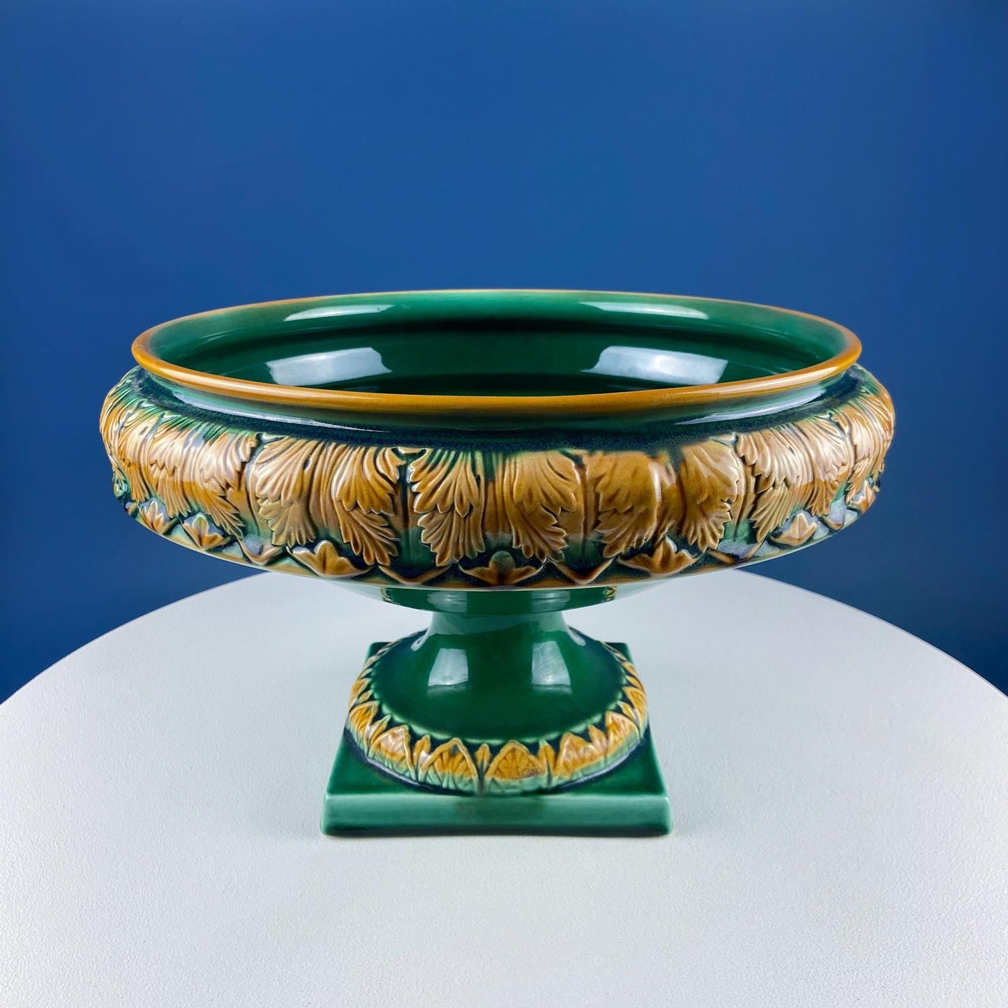 Green Majolica Ceramic Centerpiece Bowl with Gold Relief. Abigails Italy. Art Nouveau Flower Fern Jardiniere. Table Centerpiece. Dining Room Decor.