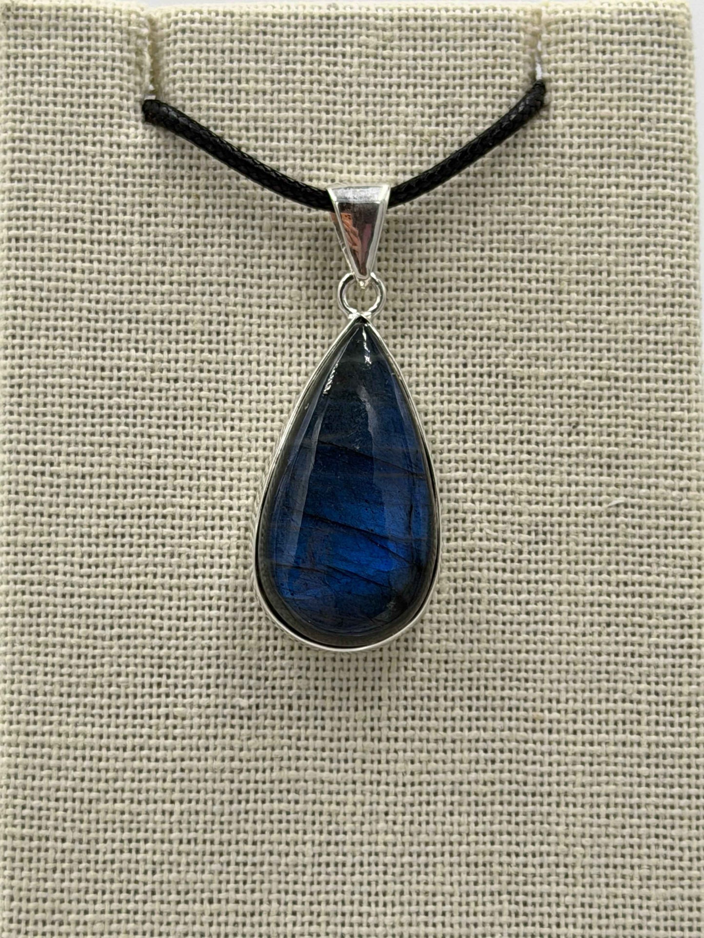 Sterling Silver Teardrop Labradorite Pendant