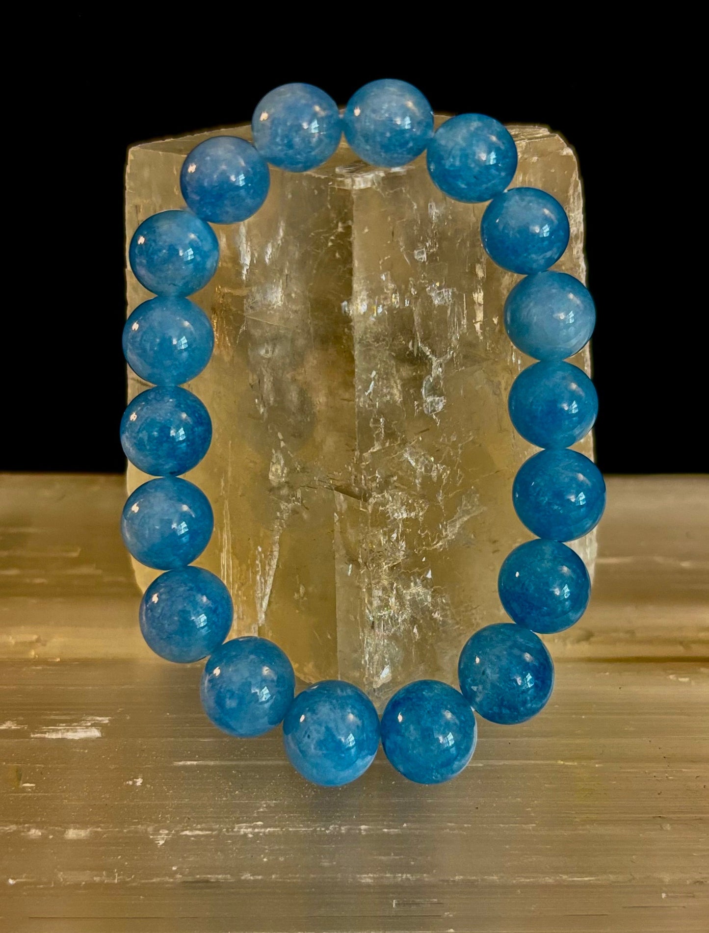Natural Aquamarine Beaded Bracelet – Embrace tranquility and clarity