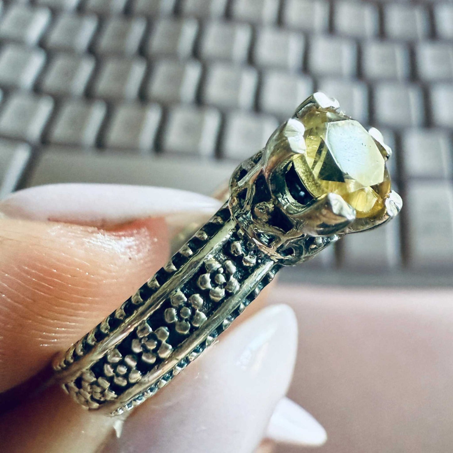Citrine Floral-Band Round Ring – Sterling Silver – Size 7
