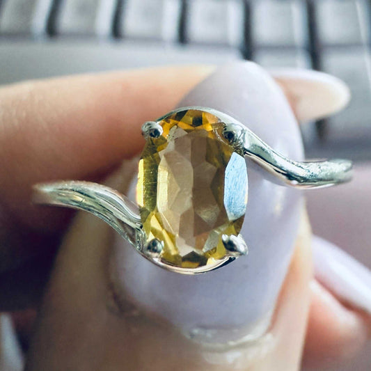 Citrine Oval Bubble-Band Ring - Sterling Silver -Sizes 8 and 9