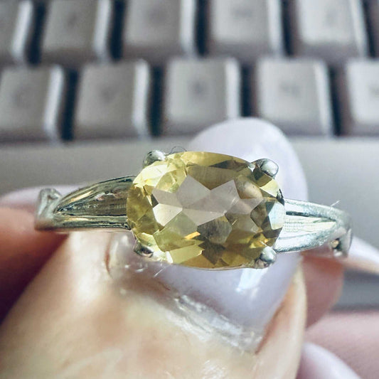Citrine Oval-Cut Split-Shank Ring – Sterling Silver – Size 10