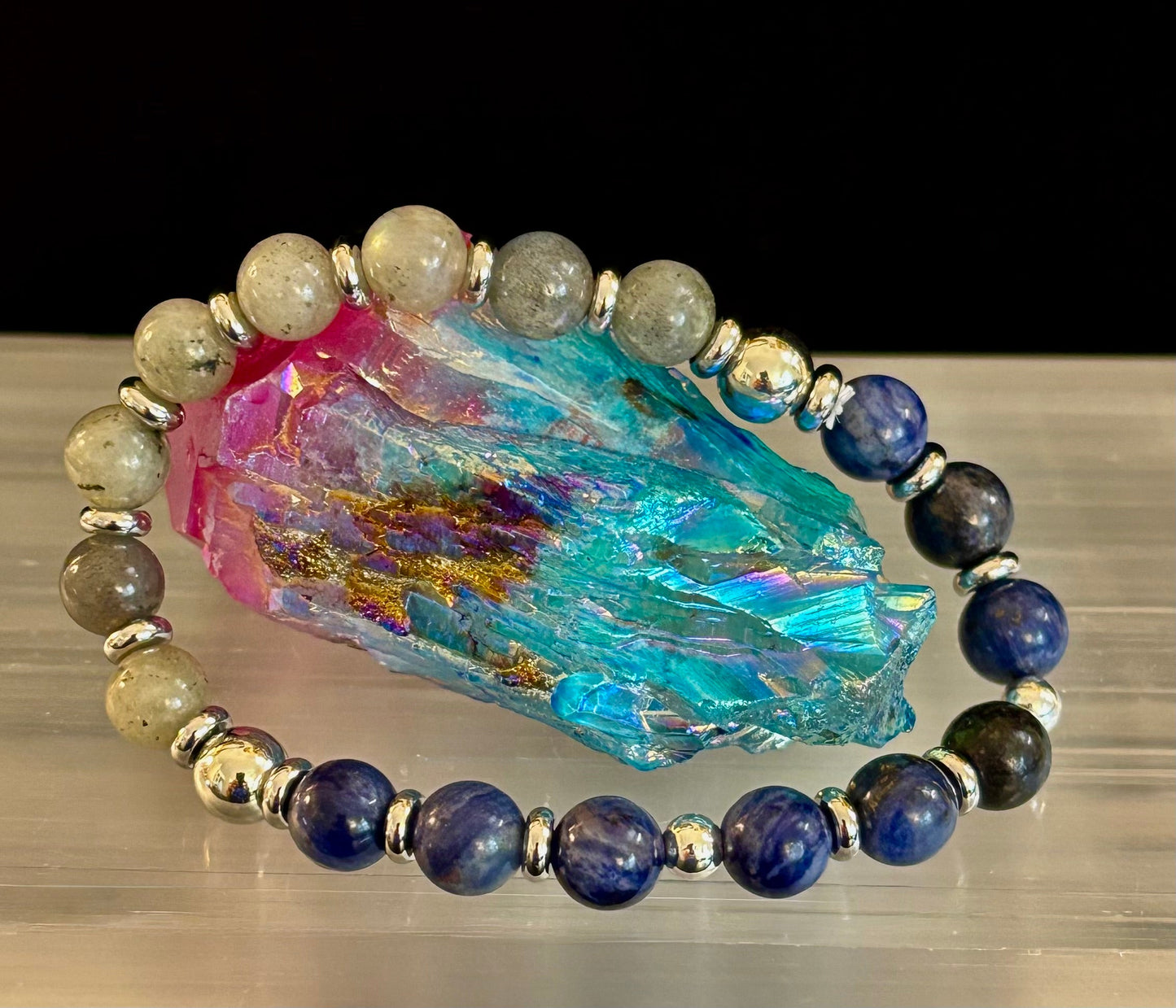 Sodalite & Labradorite Stretch Bracelet – Healing, Intuition & Energy Protection