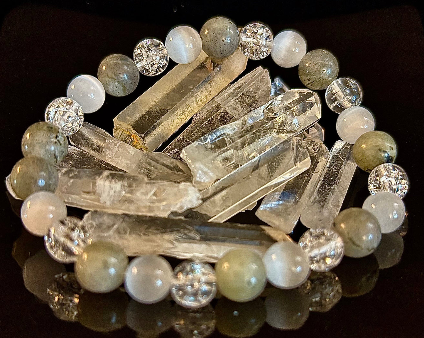 Reiki-Infused Lightworkers Healing Bracelet – Labradorite, Crackle Quartz & Selenite