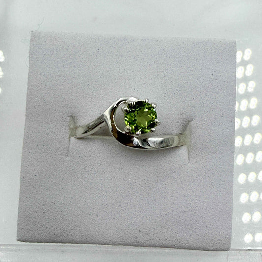 Sterling Silver Peridot Wave Ring - Size 10 -Positivity, Growth & Renewal