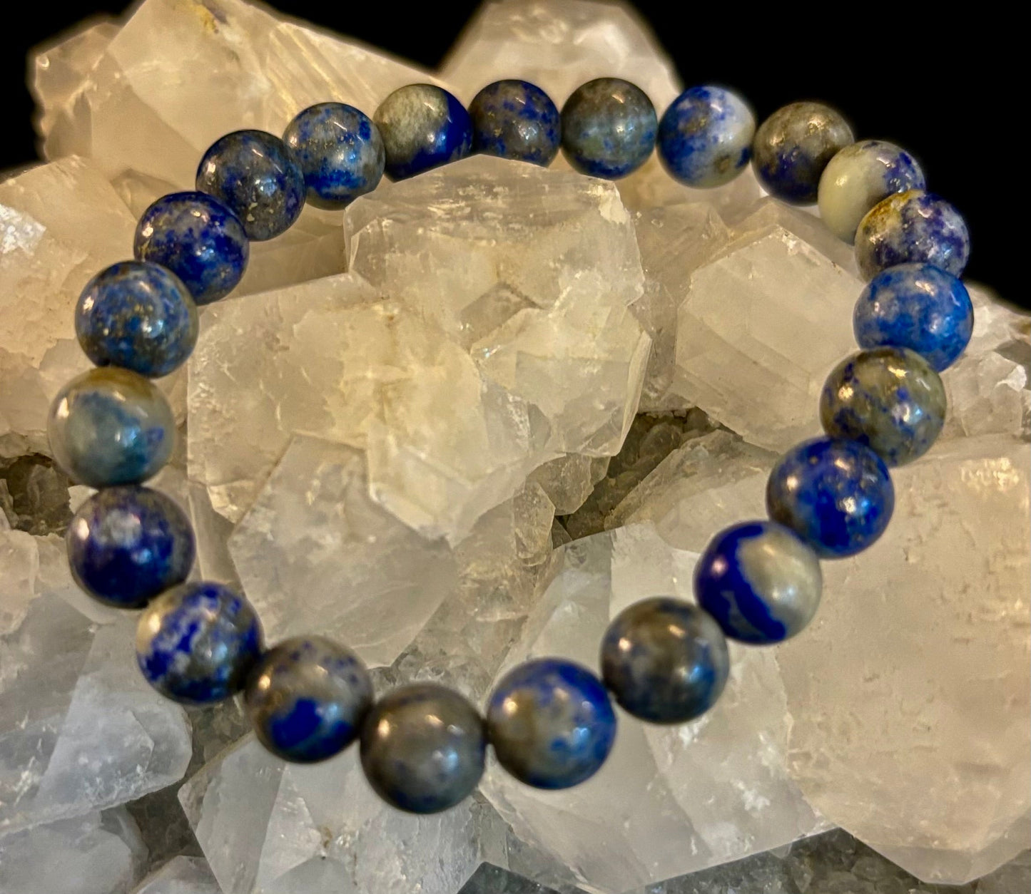 Lapis Lazuli Healing Bracelet – Wisdom, Truth & Inner Strength