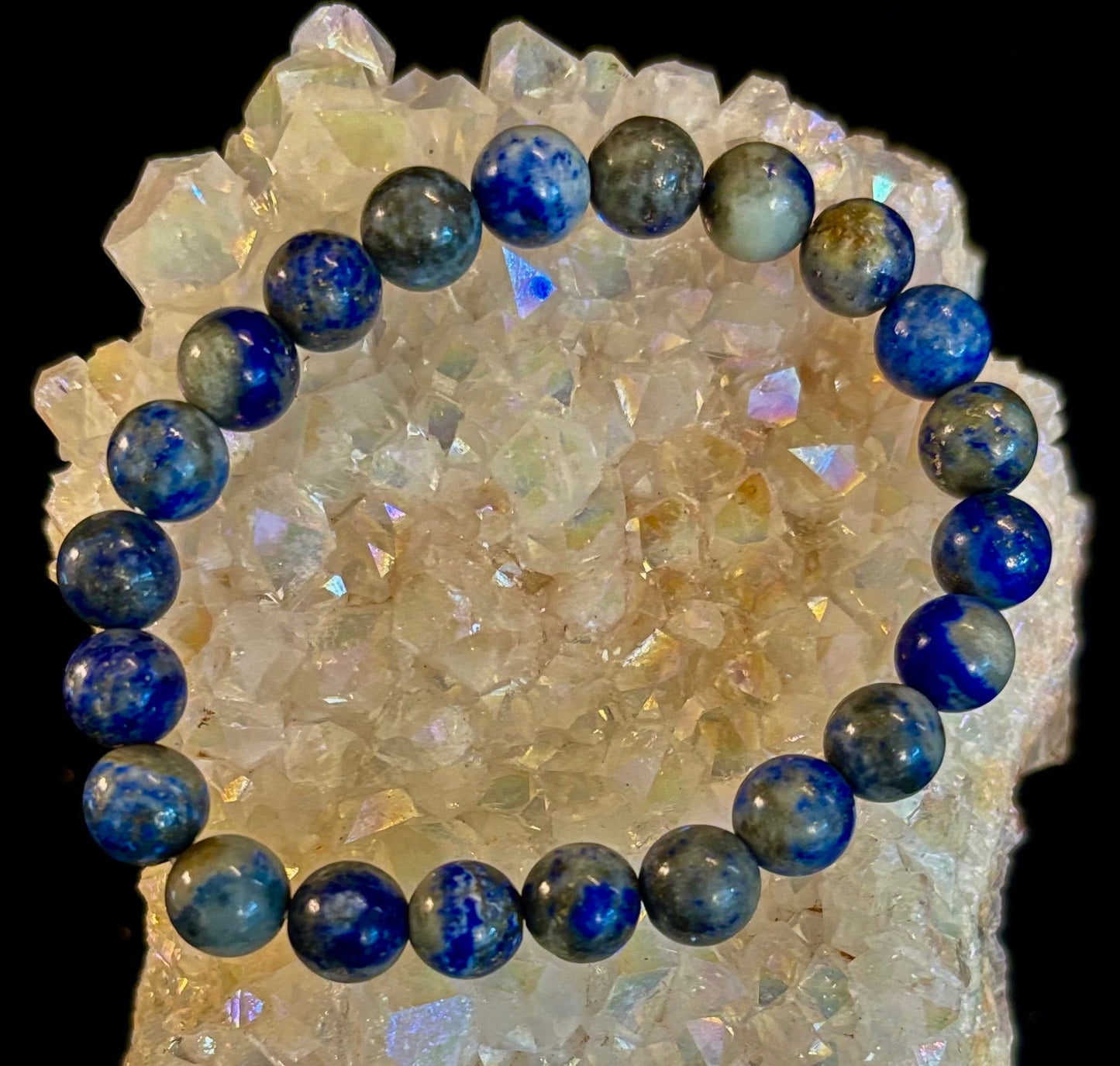 Lapis Lazuli Healing Bracelet – Wisdom, Truth & Inner Strength