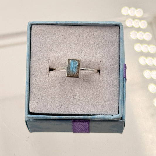 Dainty Labradorite Ring