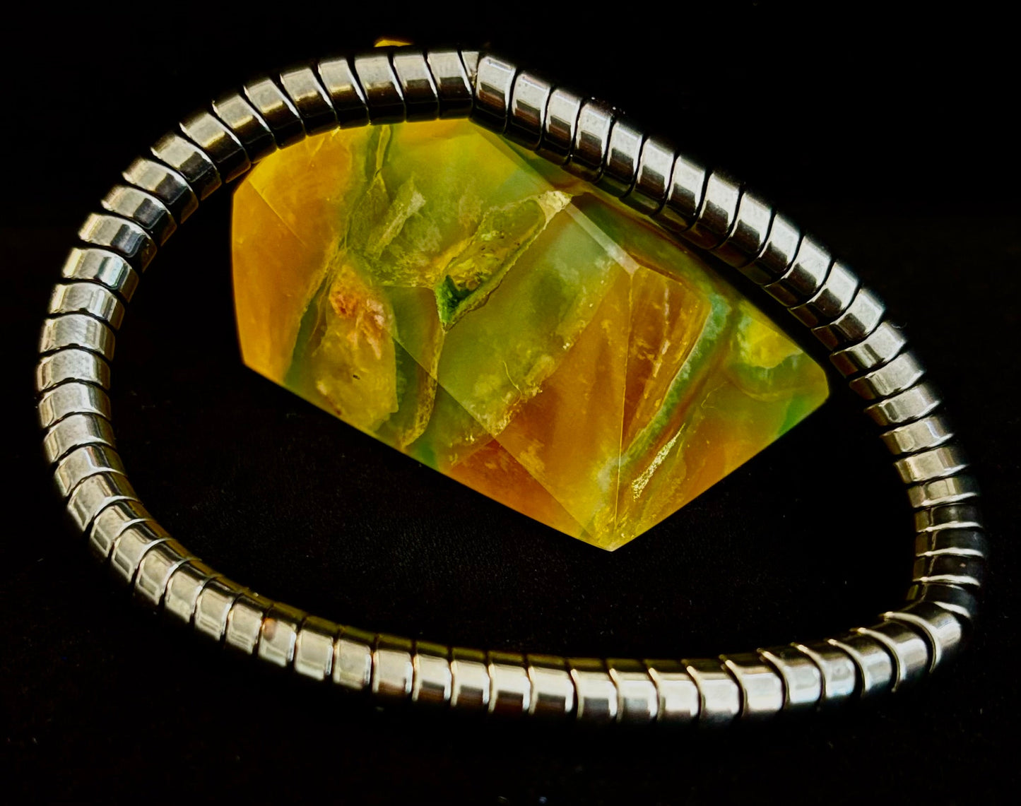 🐍 Snake Bone Style Hematite Bracelet – Bold & Modern Power Piece