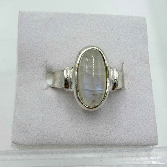 Sterling Silver Rainbow Moonstone Oval Ring – Size 7 – Intuition, Inner Clarity & New Beginnings