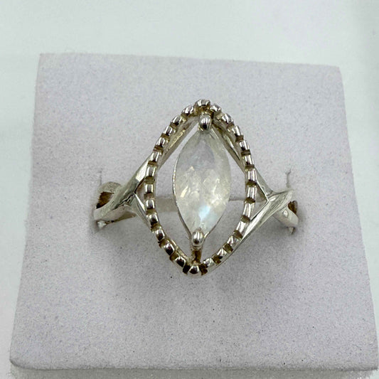 Sterling Silver Rainbow Moonstone Eye Ring – Size 9 – Intuition, Protection & New Beginnings
