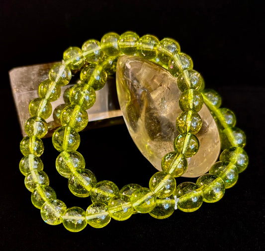 Green Peridot Healing Bracelet – 8mm or 10mm Beads for Abundance, Growth & Emotional Clarity