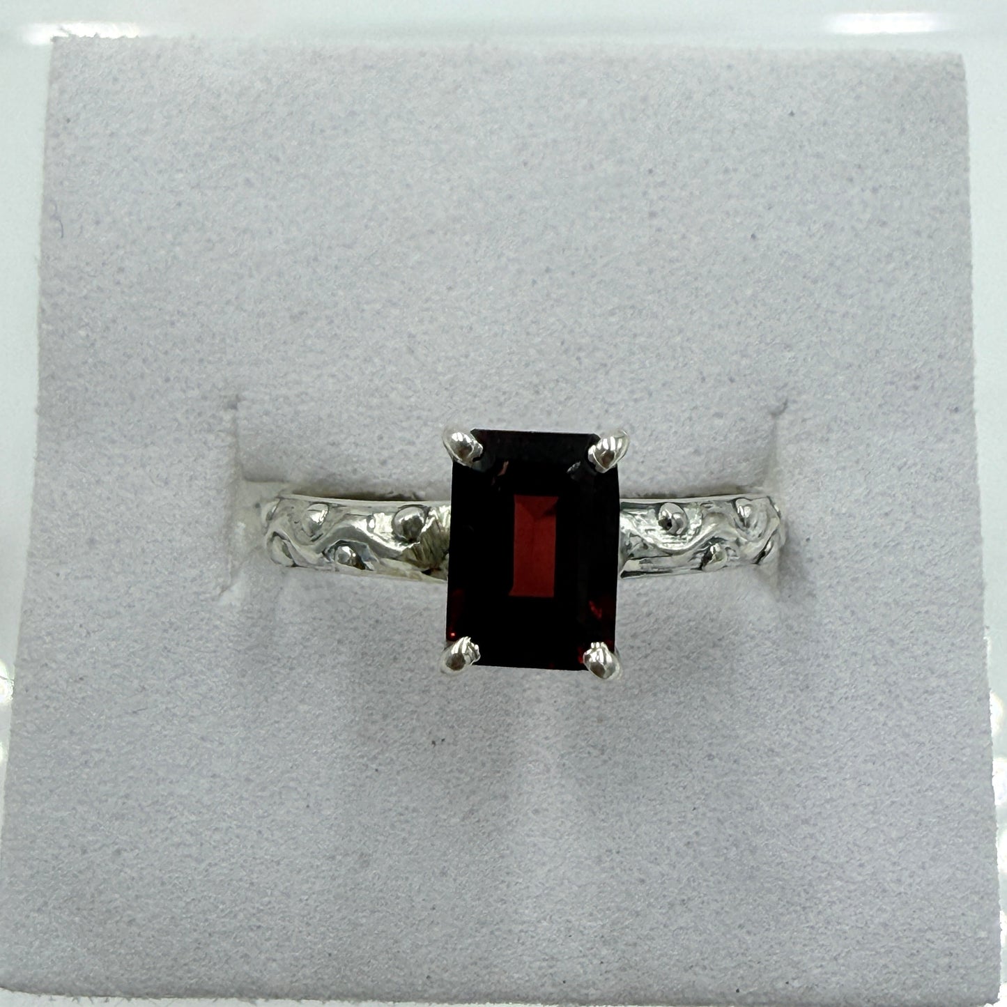 Sterling Silver Emerald-Cut Garnet Scroll Band Ring – Size 6 – Passion, Strength & Grounding