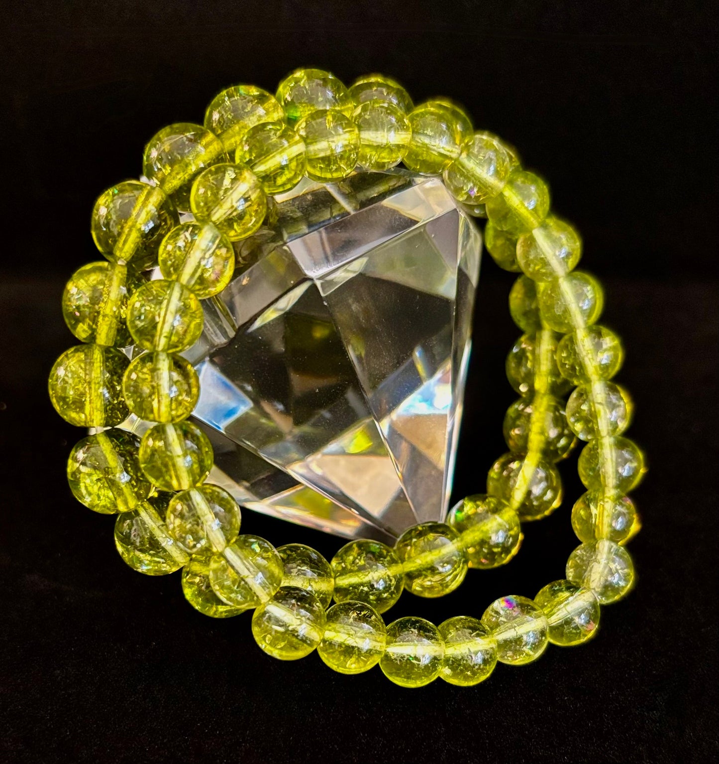 Green Peridot Healing Bracelet – 8mm or 10mm Beads for Abundance, Growth & Emotional Clarity