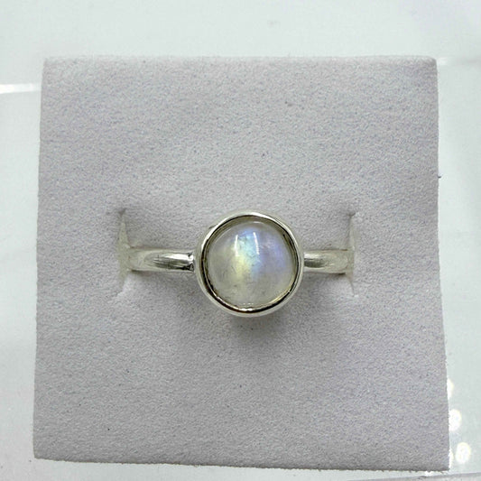 Sterling Silver Rainbow Moonstone Faceted Solitaire Ring – Size 10 – Intuition, Inner Growth & New Beginnings