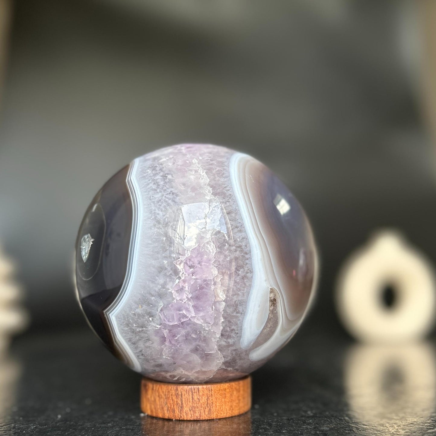 Amethyst gem, Geode decor