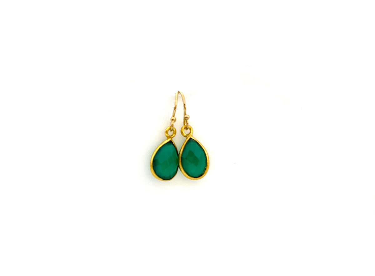Dainty Green Onyx Drop Earrings – 14K Gold Filled