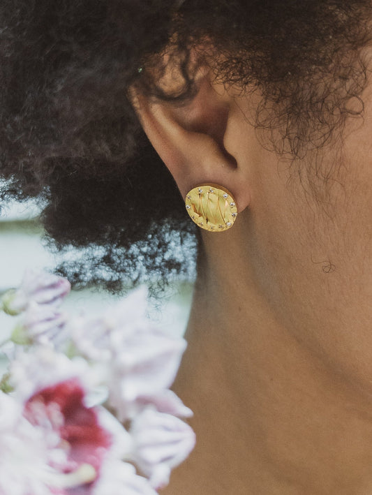 Pavé Basket Stud Earrings