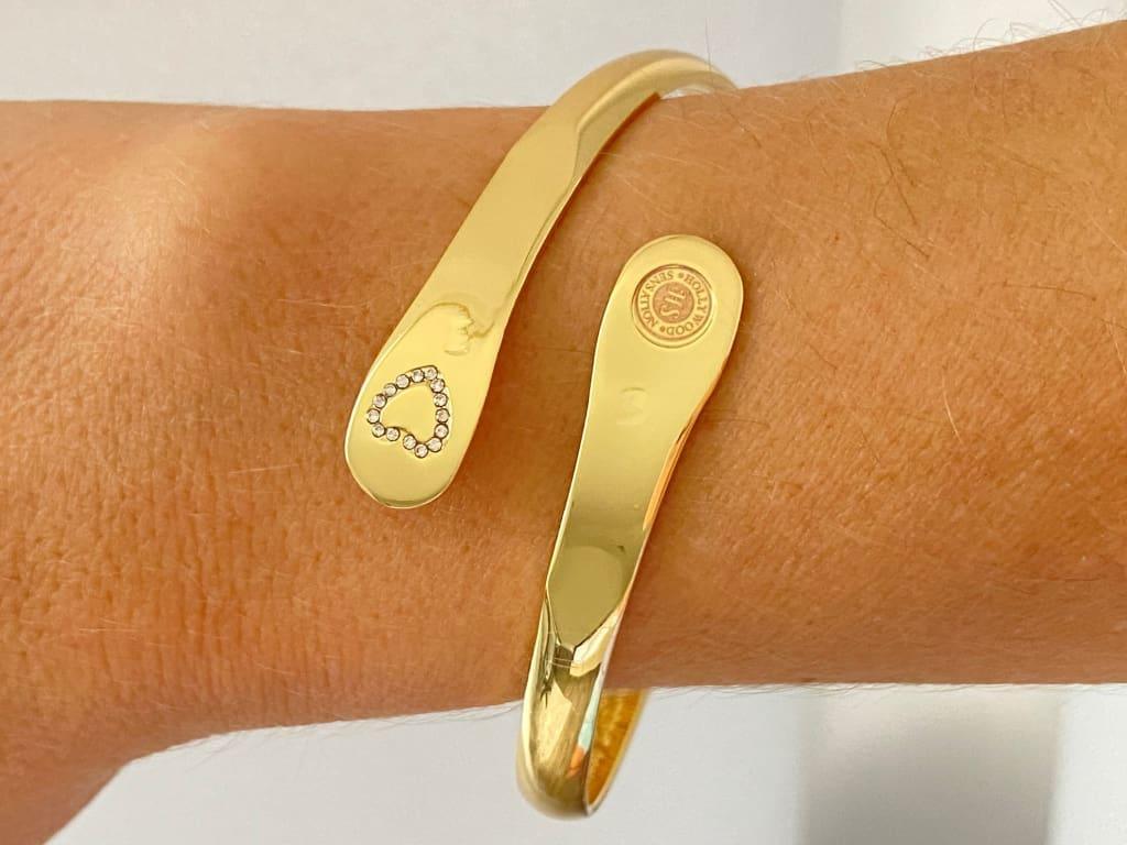 Engraved Mother Daughter Bracelets- Engraved Love Between Mother and Daughter Knows No Distance Bracelet