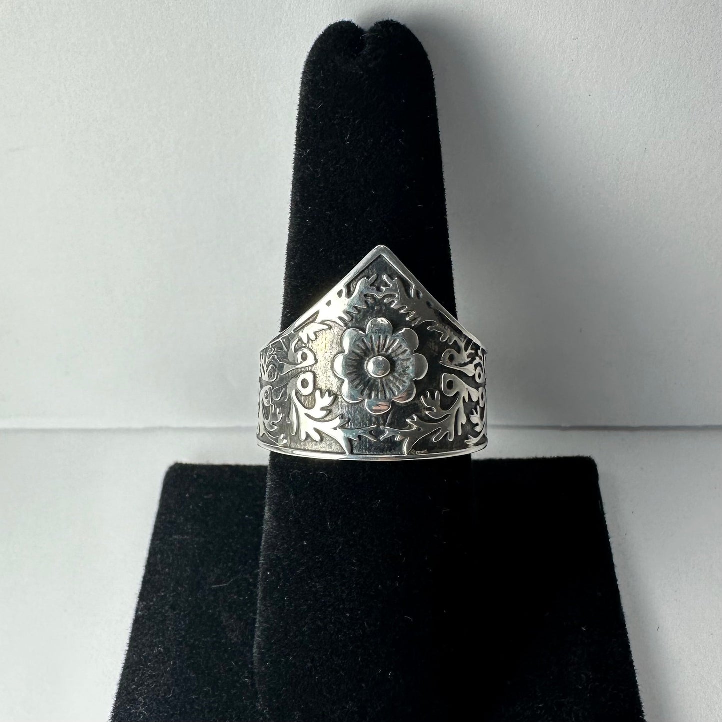 .925 Sterling Flower Ring - Size 10.5