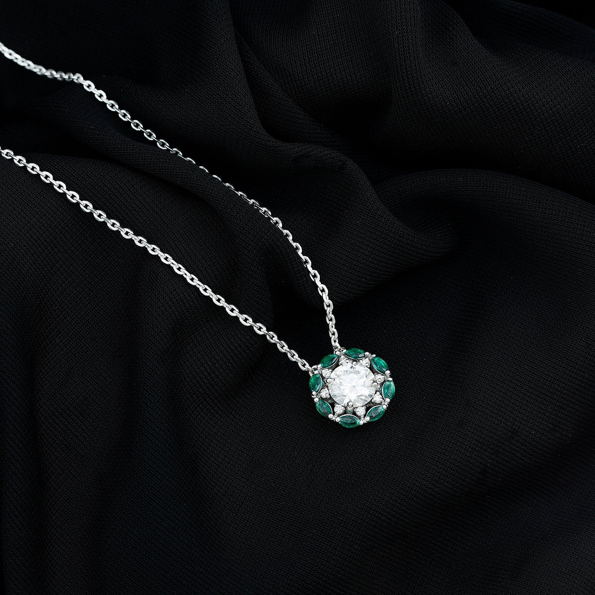 2 Carat Lab Grown Diamond Bridal Necklace With Lab Emerald