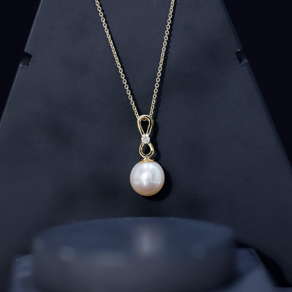 8 Carat Round Freshwater Pearl Drop Infinity Pendant with Diamond