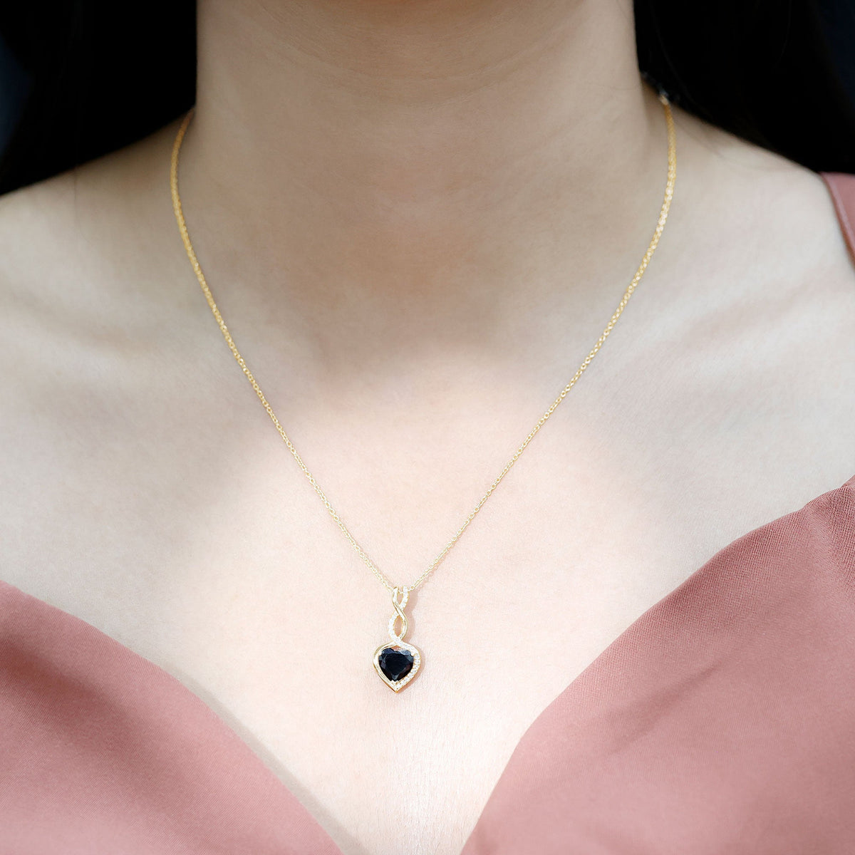 2 Carat Black Onyx Infinity Heart Pendant with Diamond