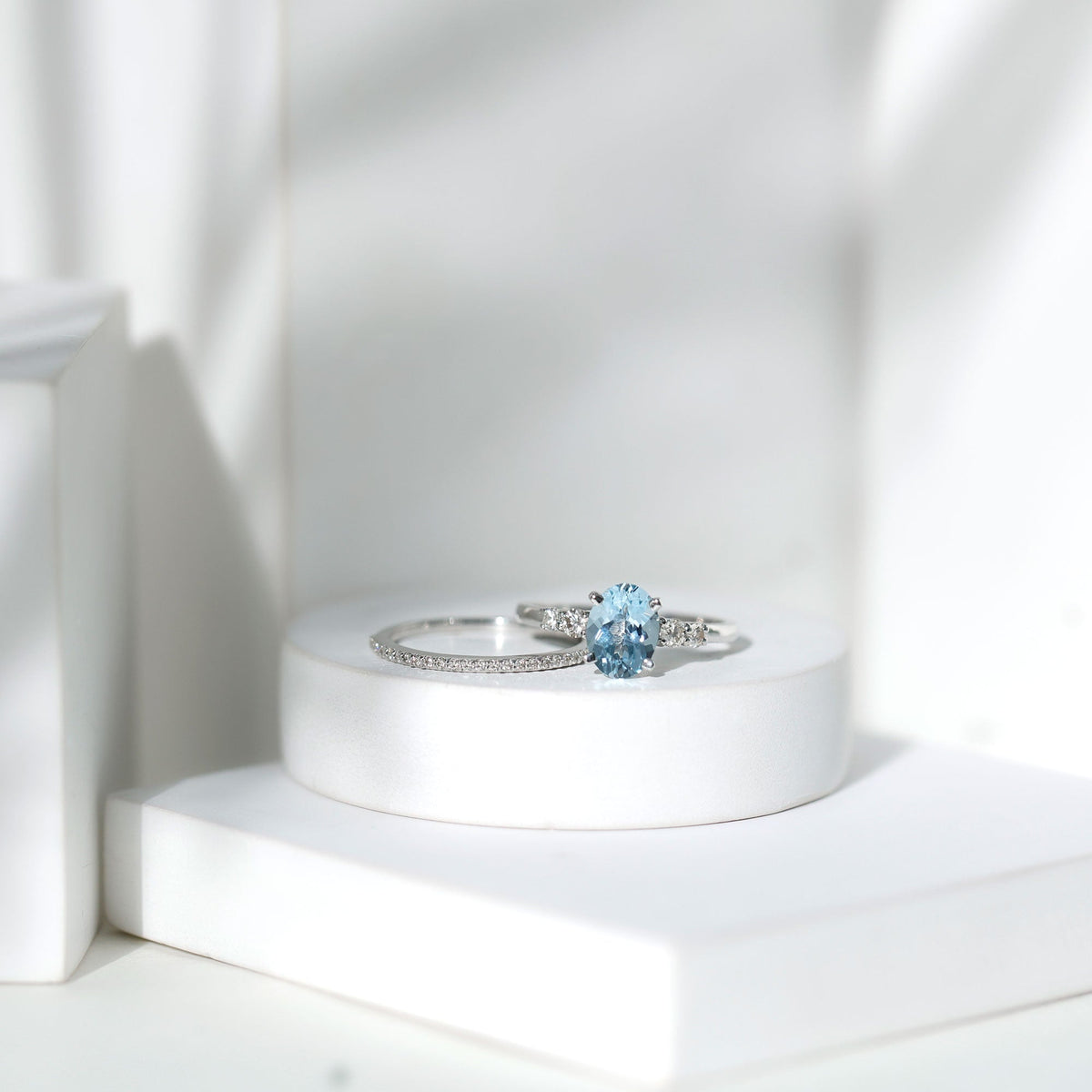 1 Carat Oval Shape Aquamarine Wedding Ring Set with Diamond