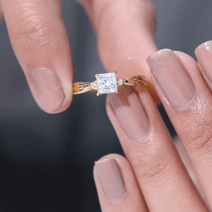 0.8 Carat Princess Cut Lab Grown Diamond Solitaire Promise Ring