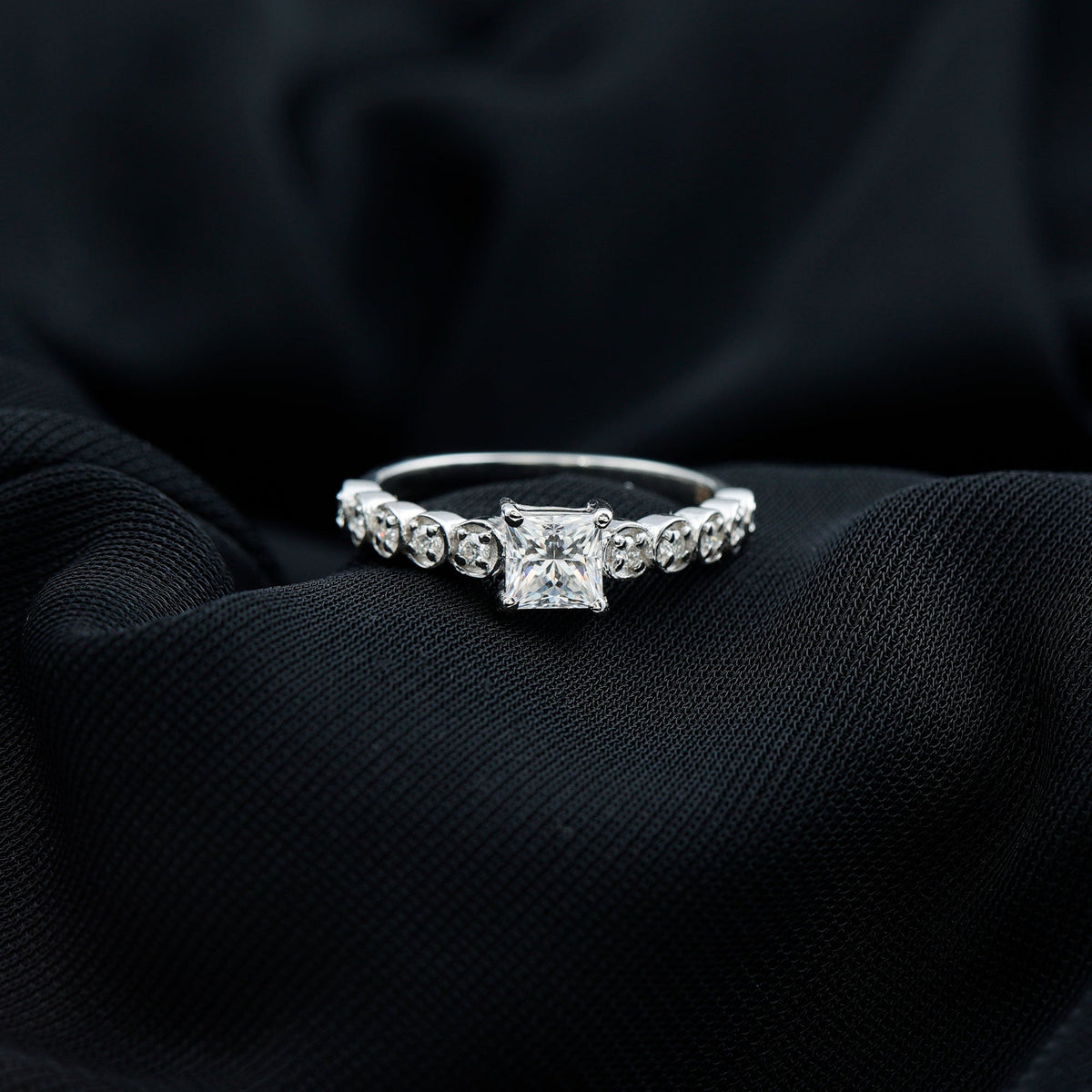 0.8 Carat Lab Grown Diamond Princess Cut Engagement Ring With Side Stones